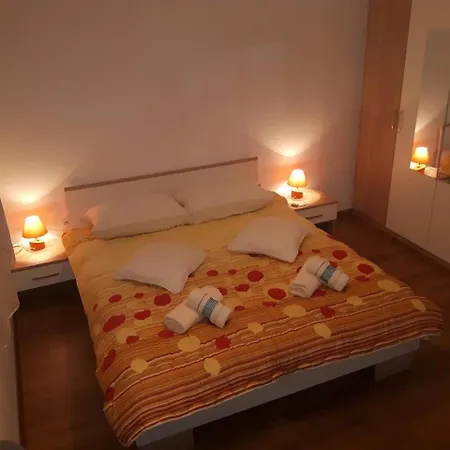 Voshta 2 Bedroom ザダル
