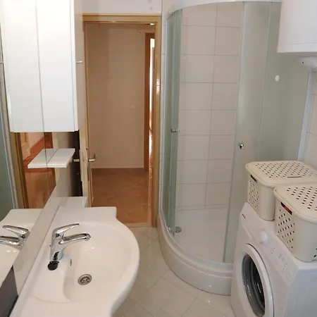 Voshta 2 Bedroom アパート *