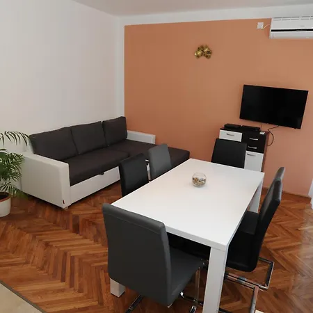 Apartamento Voshta 2 Bedroom Zadar