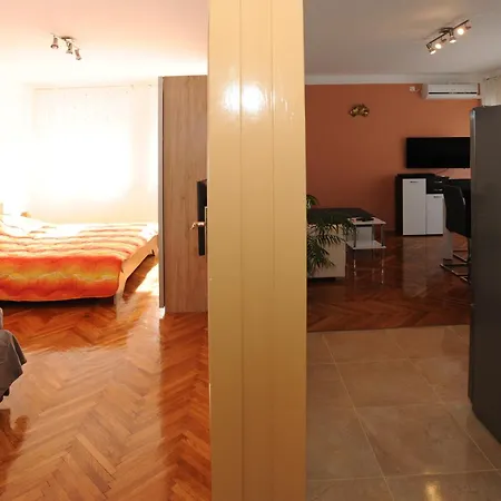 Voshta 2 Bedroom شقة زادار